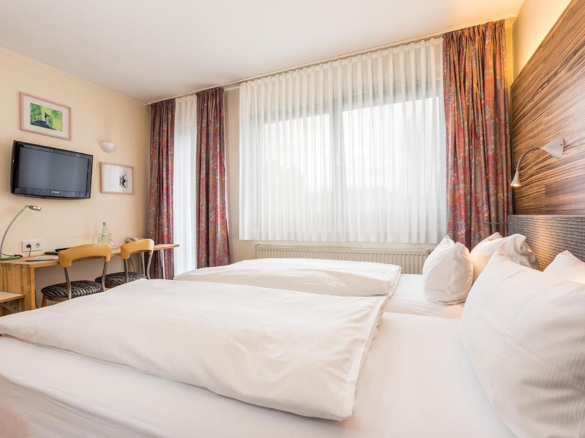 Hotel & Wirtshaus Hansen Bergisch Gladbach Bagian luar foto