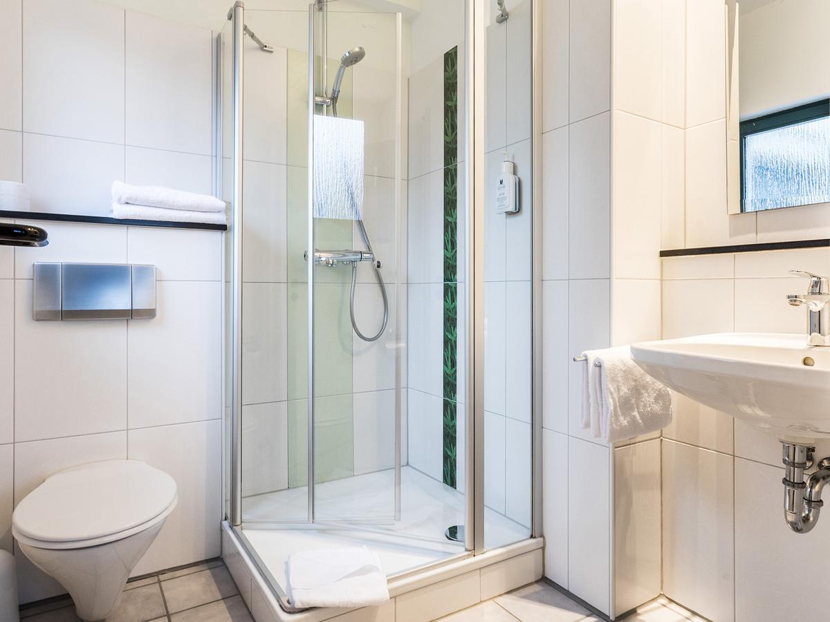 Hotel & Wirtshaus Hansen Bergisch Gladbach Bagian luar foto